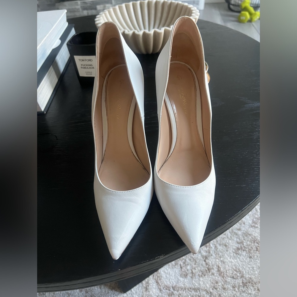 Gianvito Rossi White Leather Heels